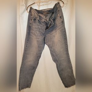 Torrid Size 18 Vintage Stretch Crop Frayed Boyfriend Jeans Light Wash